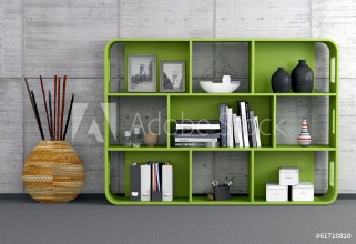 Bild på Modernes Regal vor Betonwand